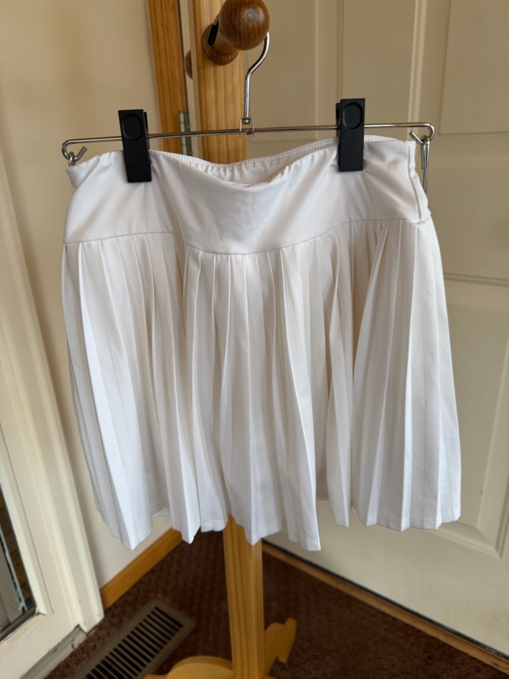 Youth 14: Art Class Skort: White Pleated